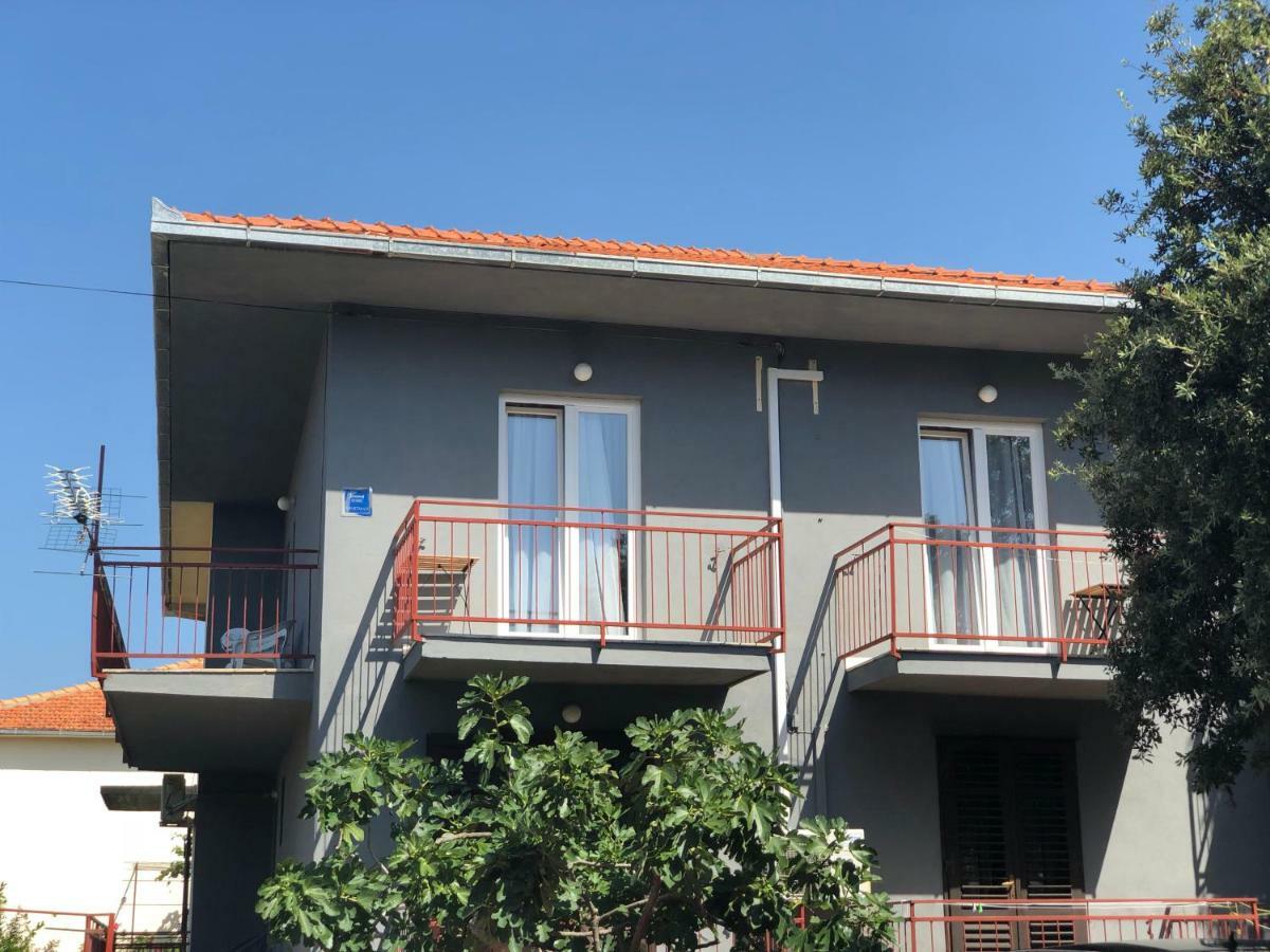 Bed & Breakfast Kurtic Supetar Buitenkant foto